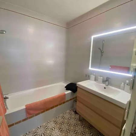 Les Grandes Bosses 1650 Apartman *