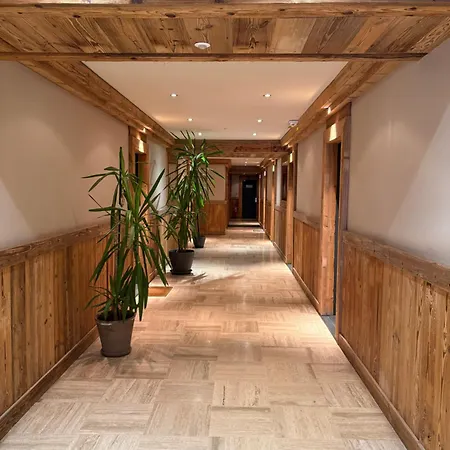 Les Grandes Bosses 1650 Apartman